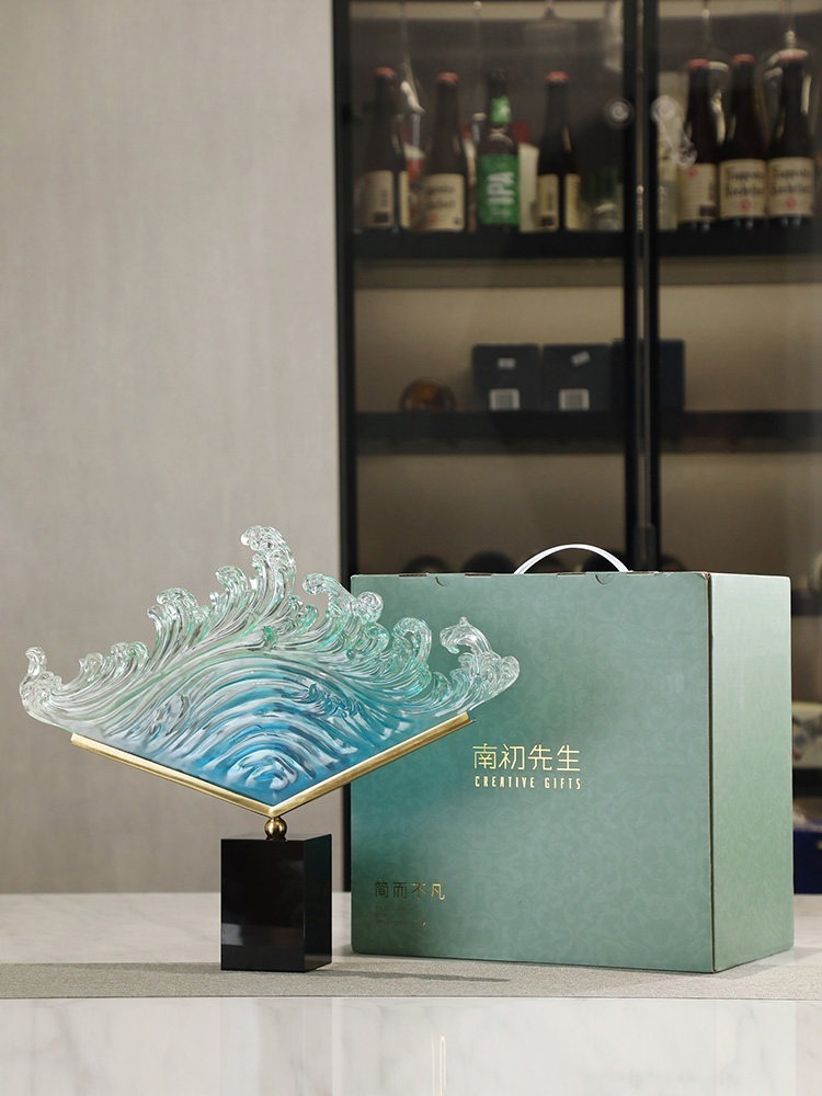 تمثال منحوت من الراتنج الشفاف  - مراجعة Resin Art Wedding Gift وسعره